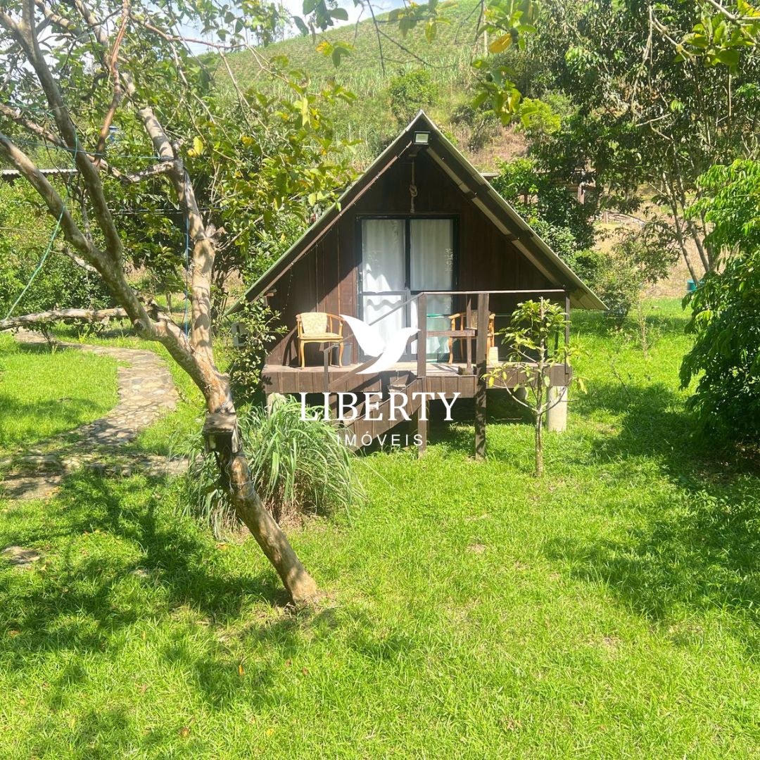 Chácara à Venda com Riacho